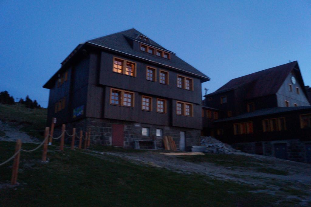 Schronisko Pttk Hala Szrenicka Hostel Szklarska Poręba Εξωτερικό φωτογραφία